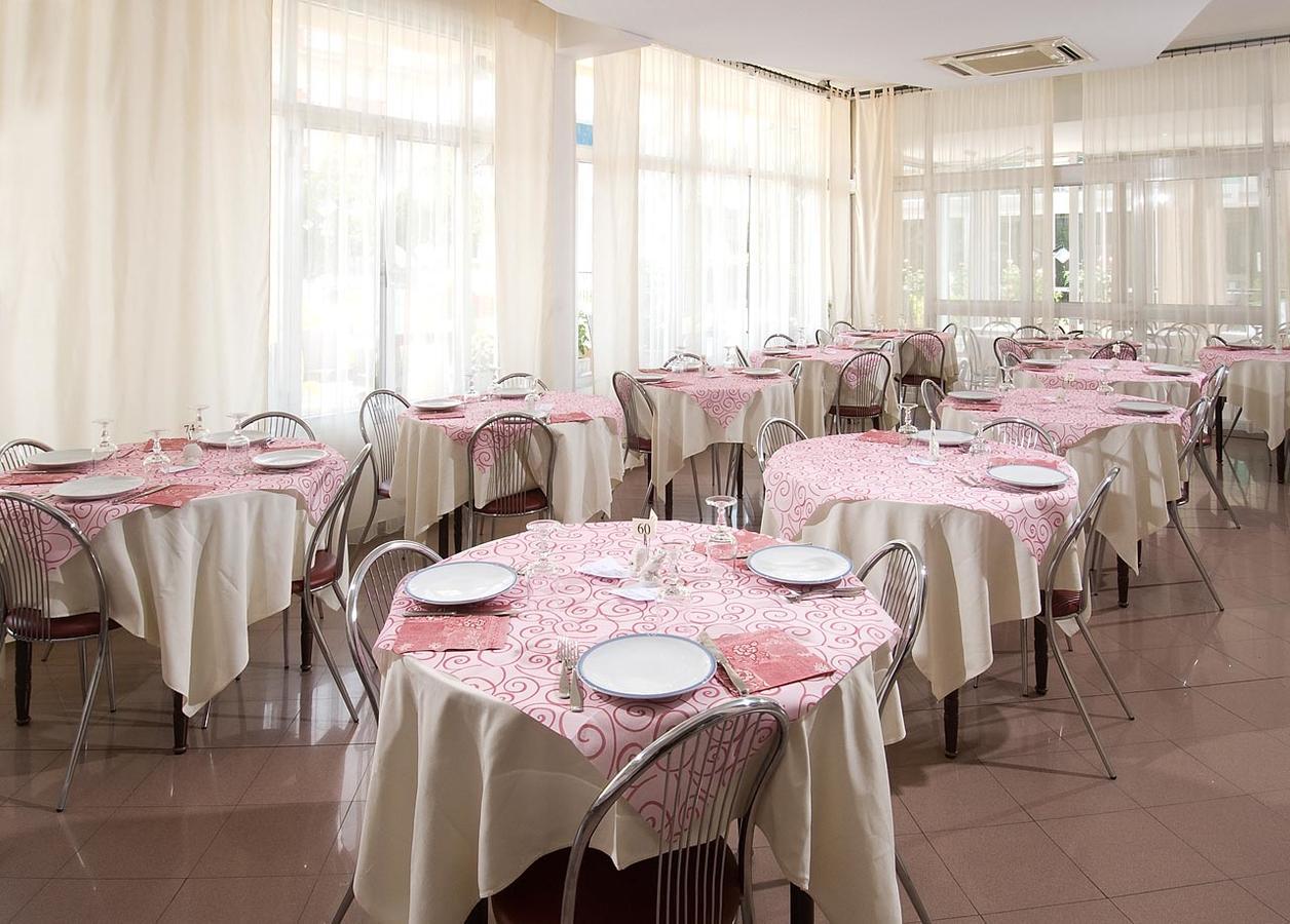 Hotel Venus Riccione Exteriér fotografie